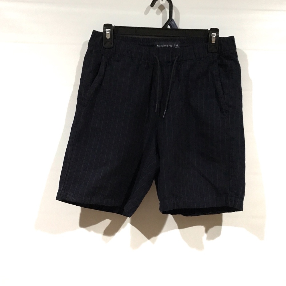 Abercrombie & Fitch Men’s Navy Blue with Stripes Shorts